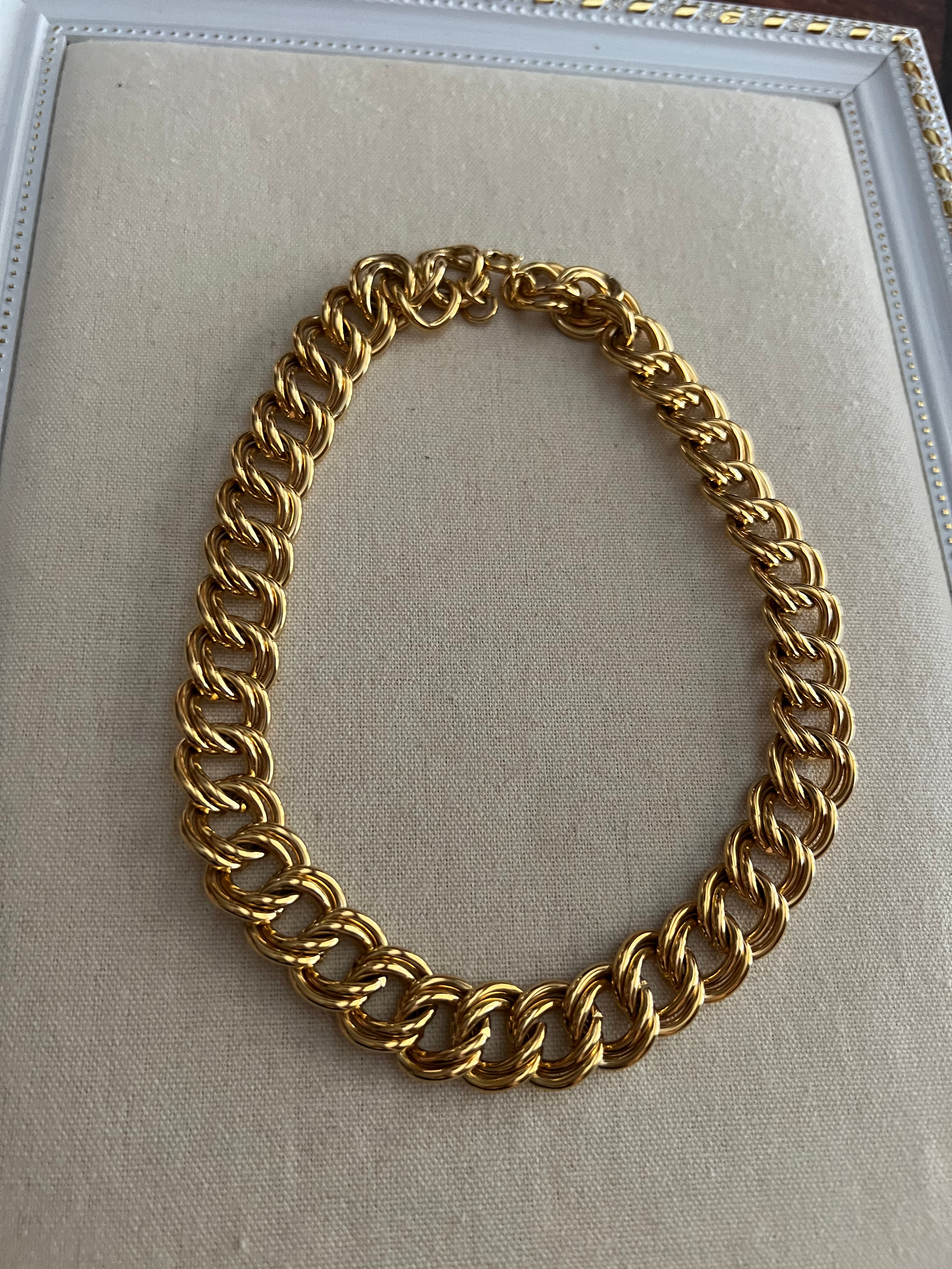 Love Me Knot Vintage Gold Necklace