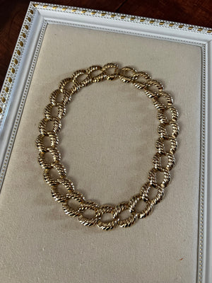 Chunky Style Vintage Gold Necklace