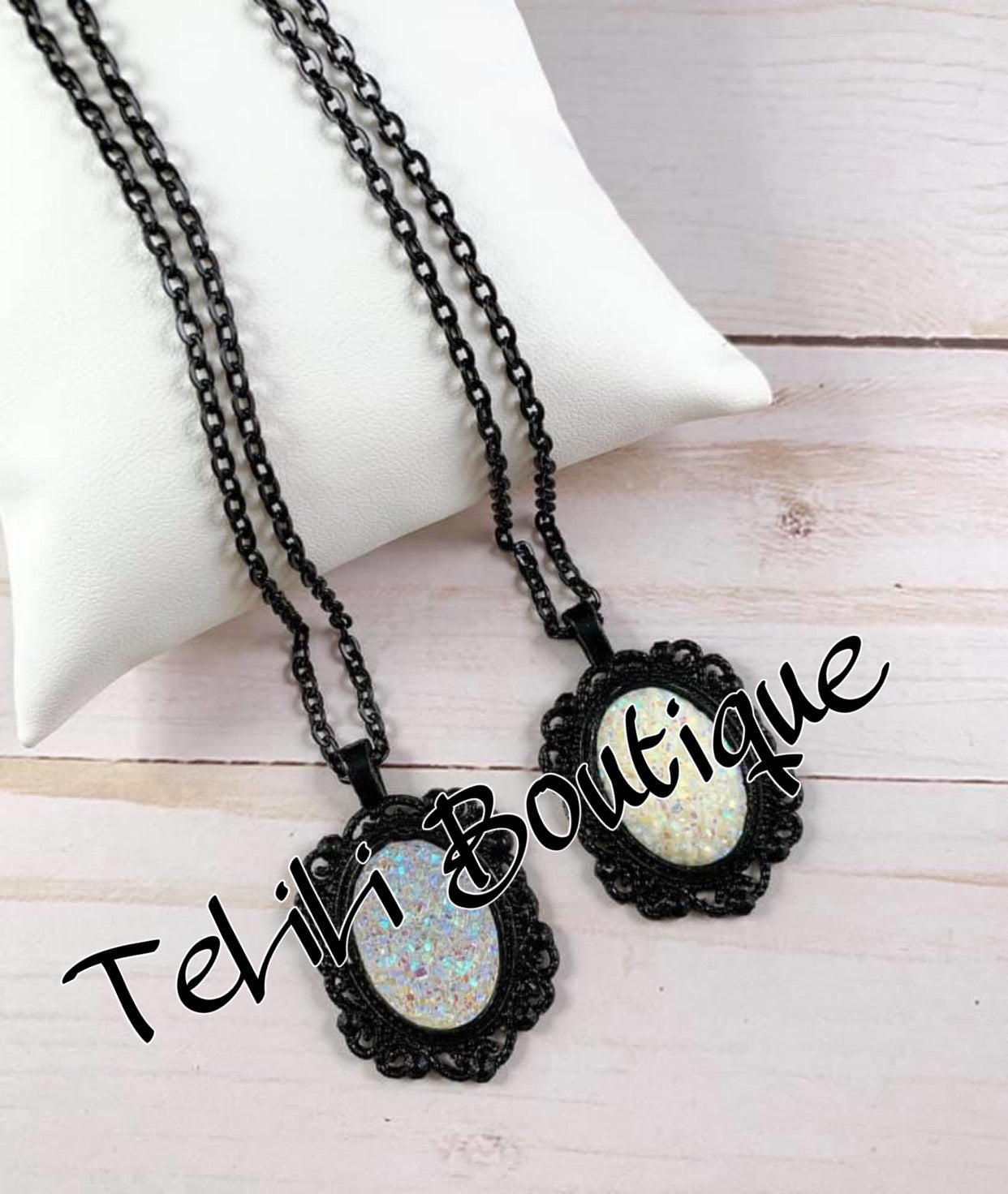 Druzy Antique Pendant Necklace