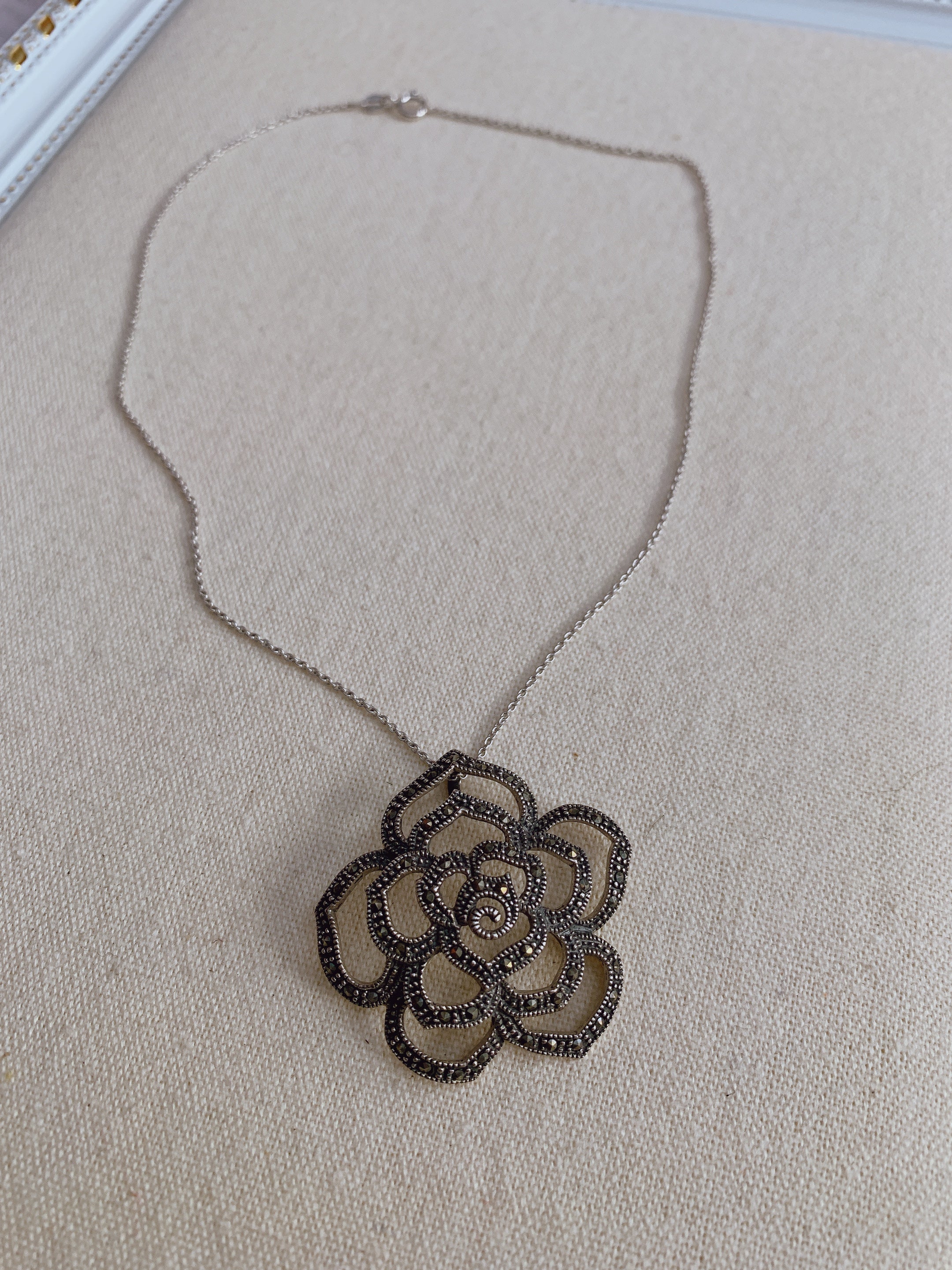 Vintage Flower Sterling Silver Necklace