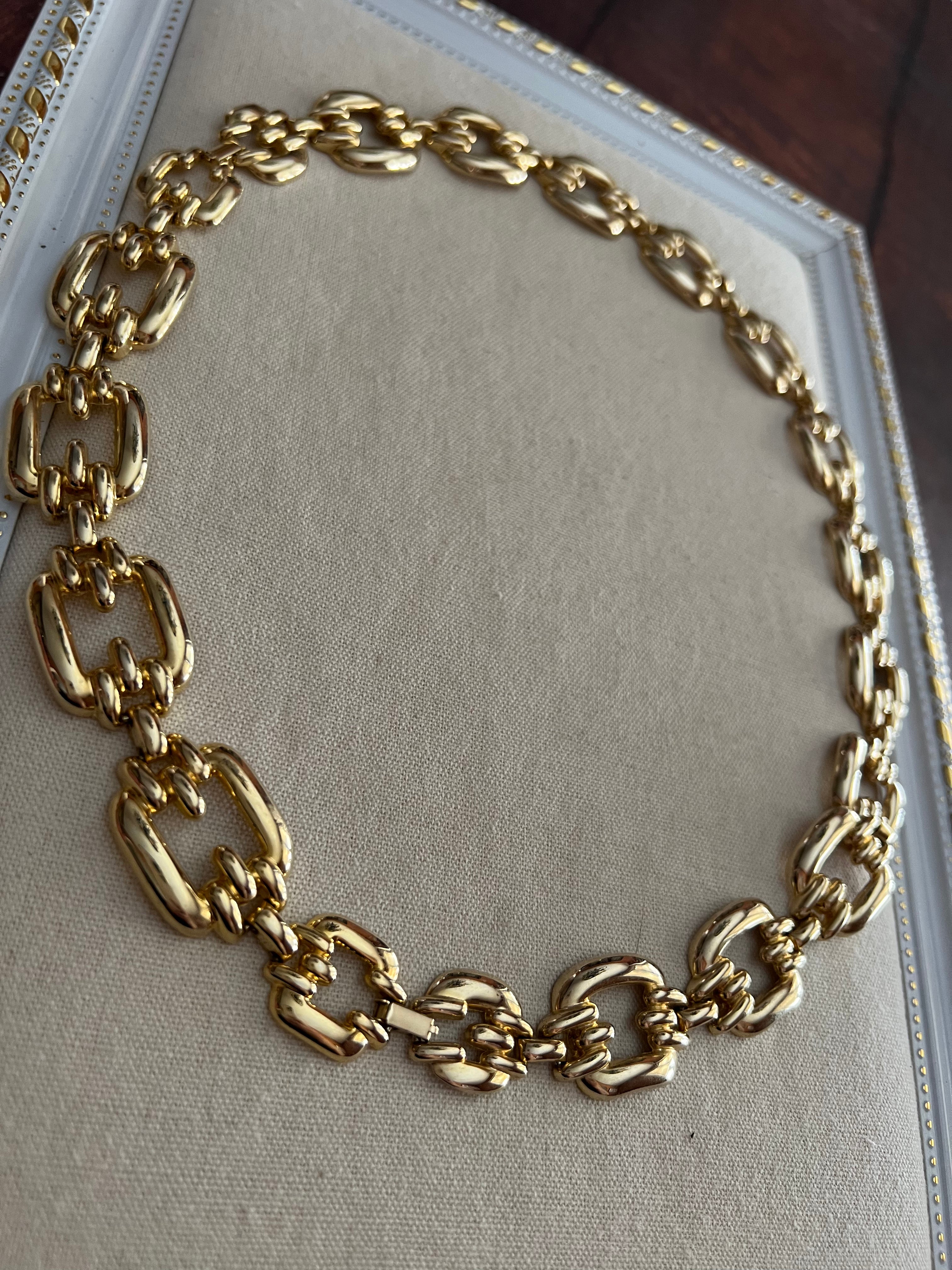 The Dahlia Vintage Long Necklace