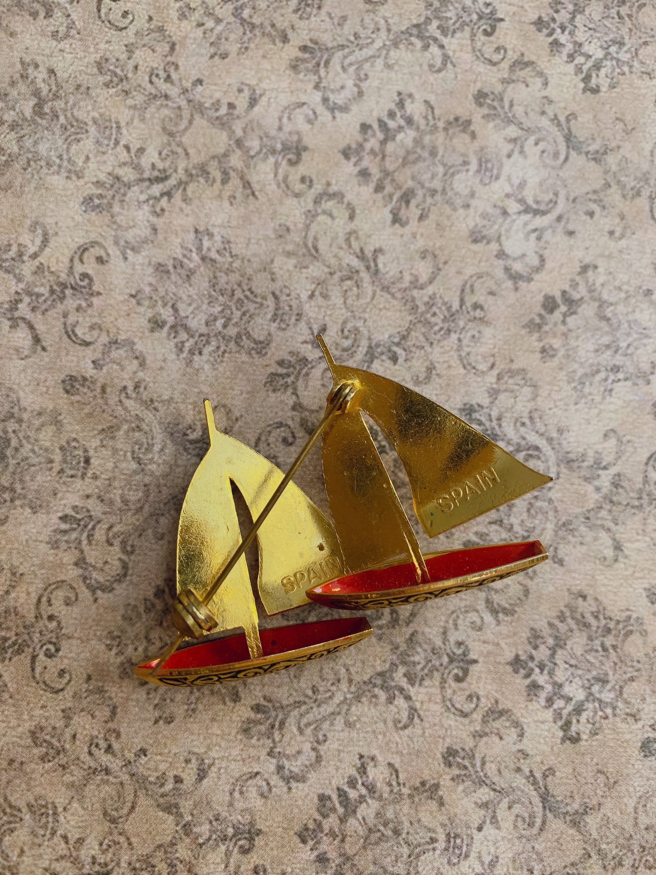 Nautical Ship/Boat Vintage Brooch/Pin